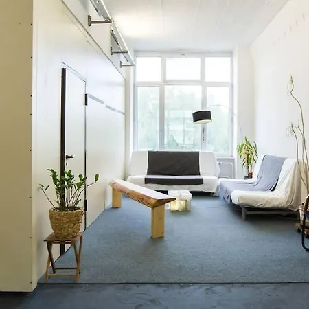 200qm Loft For Friends And Family - On The Spree! * Berlijn